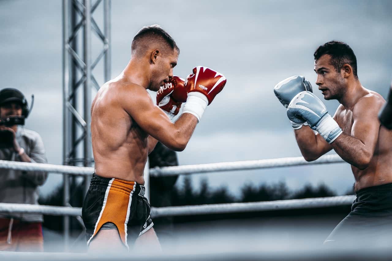Glory Kickboxing vs Muay Thai