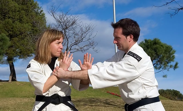 how to learn self defense at home